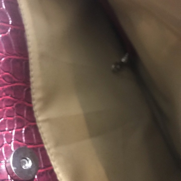 Handbag - Picture 7 of 16